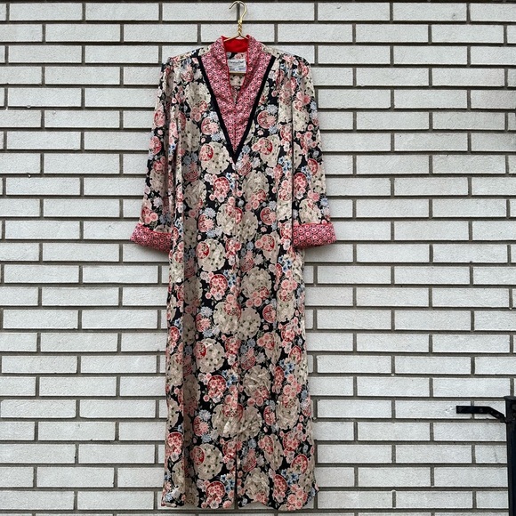Vintage Christian Dior Floral Satin Lounge Robe Kaftan Designer Dressing Gown - Picture 1 of 15